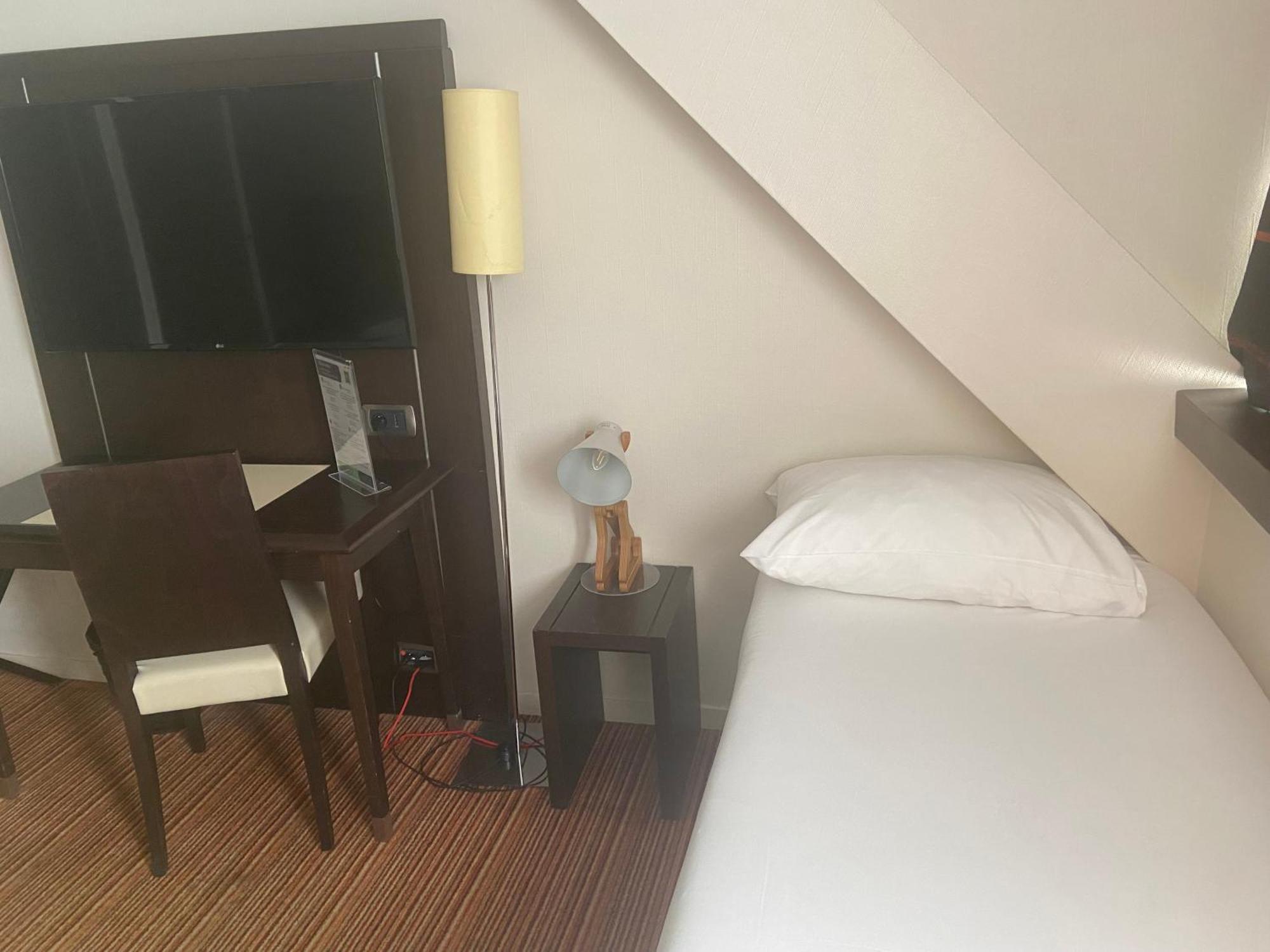 Ibis Styles Nantes Centre Place Royale Exterior photo