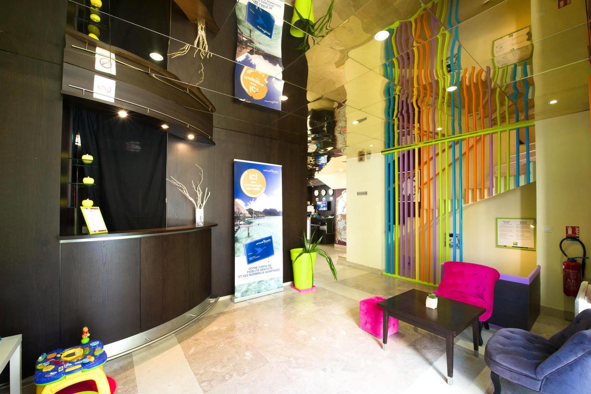 Ibis Styles Nantes Centre Place Royale Exterior photo